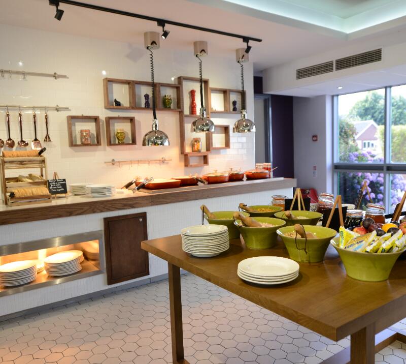 Dining at Wolverhampton Racecourse Holiday Inn